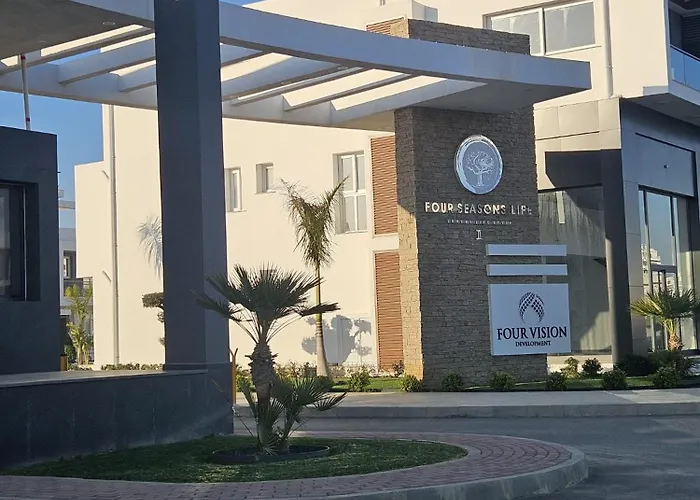 Luxury Two-bedroom At Four Seasons Life 2 16-b דירה *